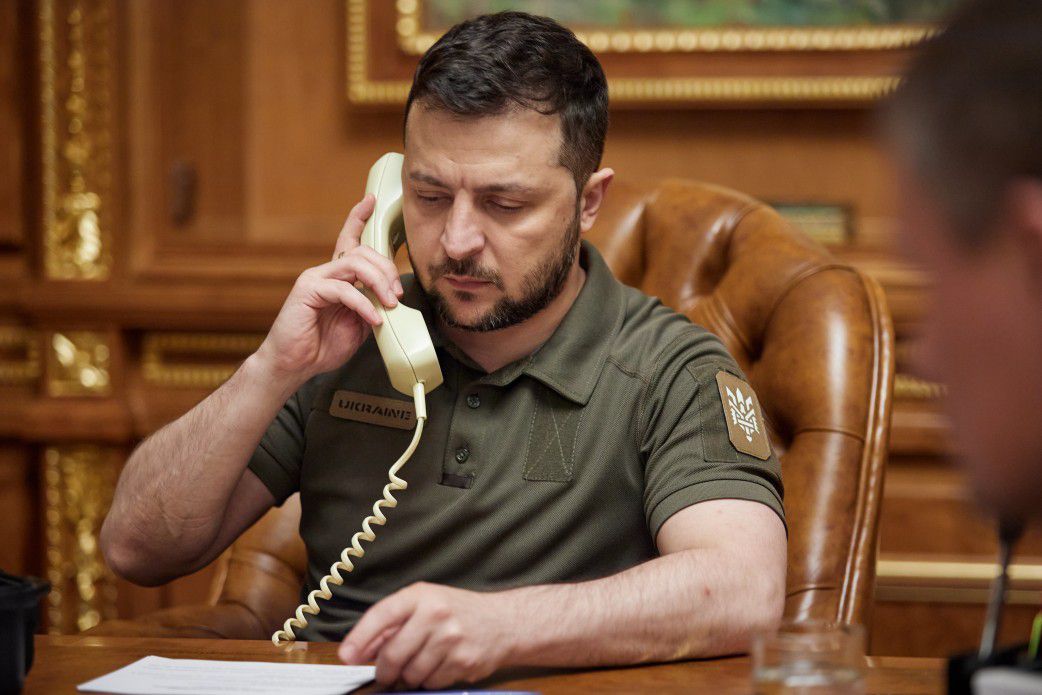 Володимир Зеленський провів телефонну розмову з Джозефом Байденом